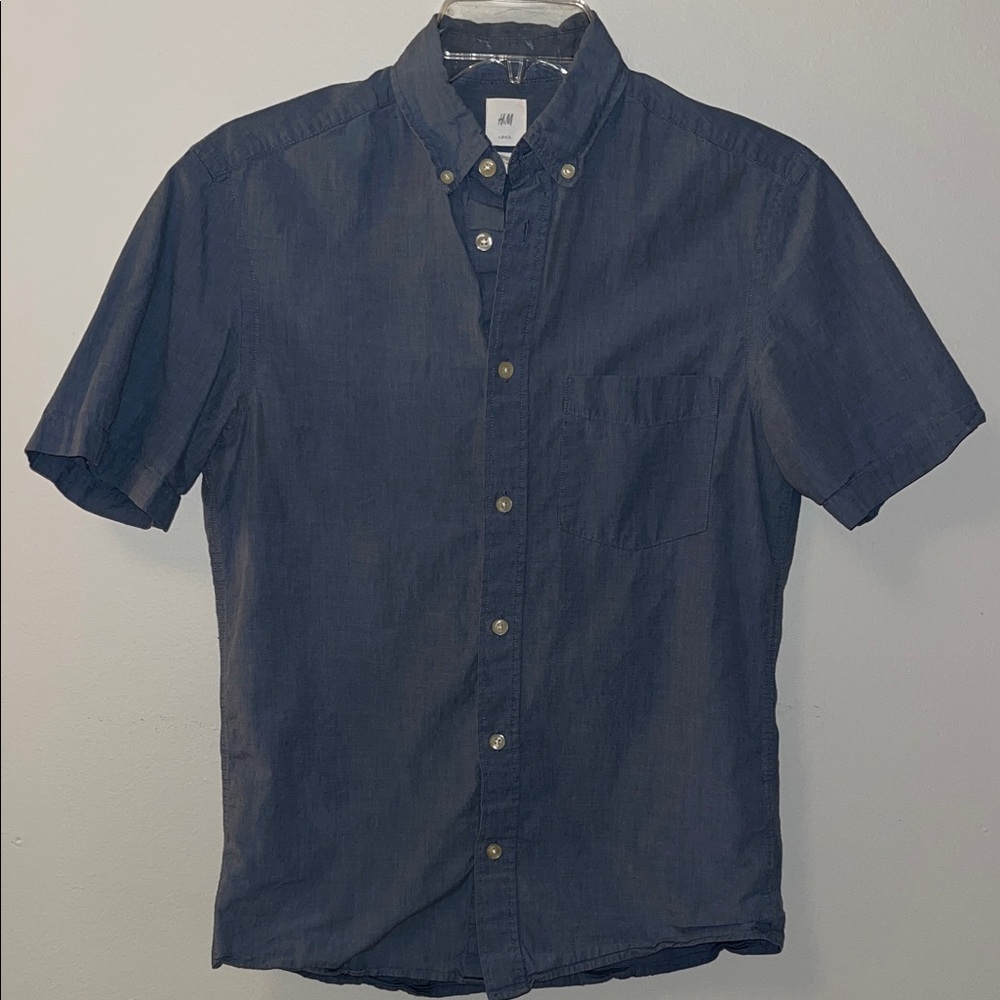 H&M Casual Button Down Shirt - XS